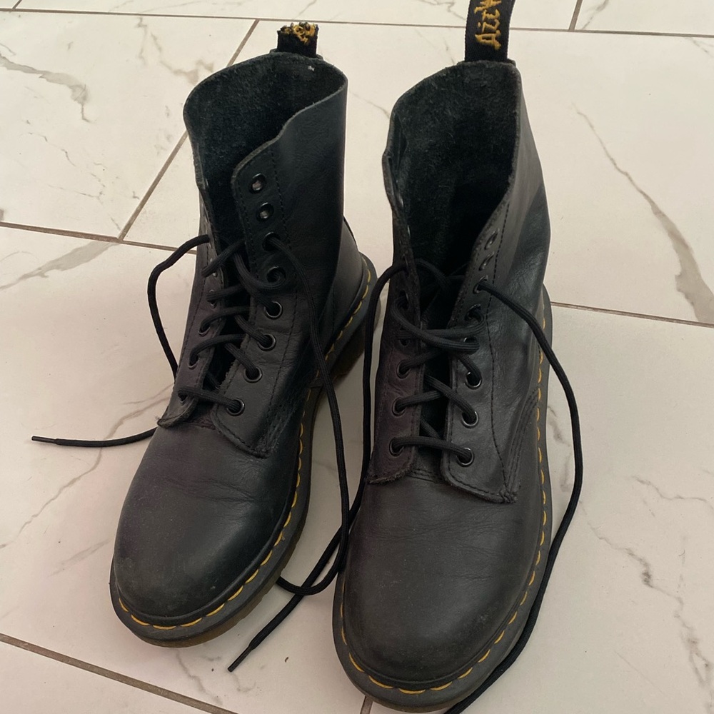 Women’s Doc Marten Lace-up Boots